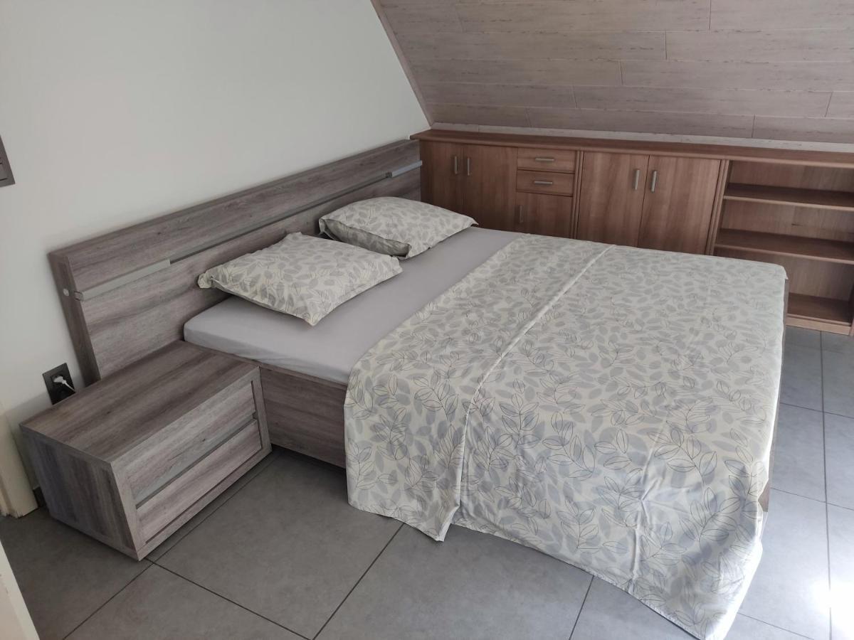 Vakantiewoning Op Den Briel Lokeren Exteriör bild